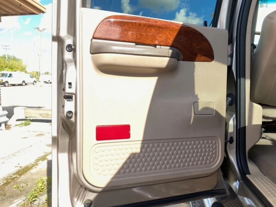 2003 Ford Super Duty 1st Gen - Image 16 of 24