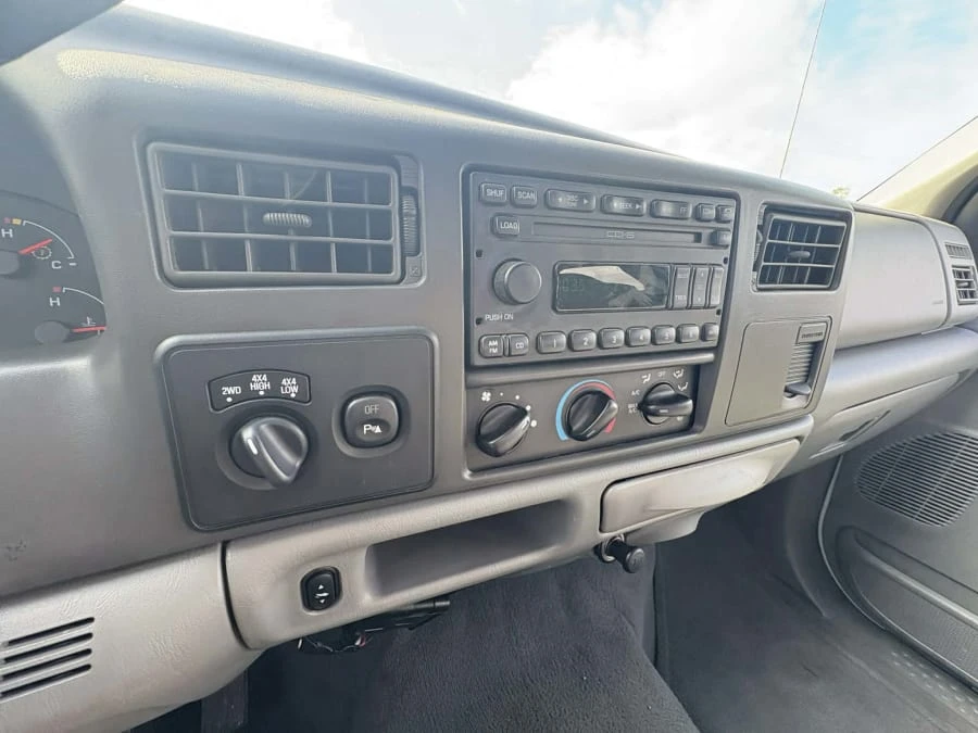 2003 Ford Super Duty 1st Gen - Image 26 of 31