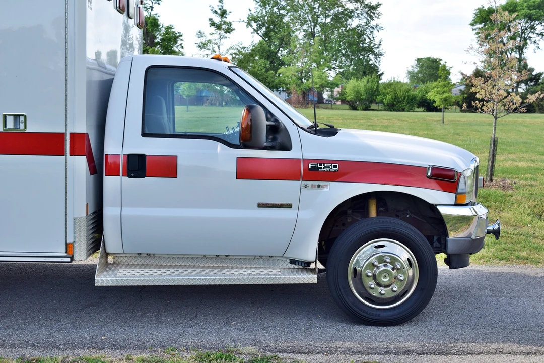 2003 Ford Super Duty 1st Gen - Image 16 of 31