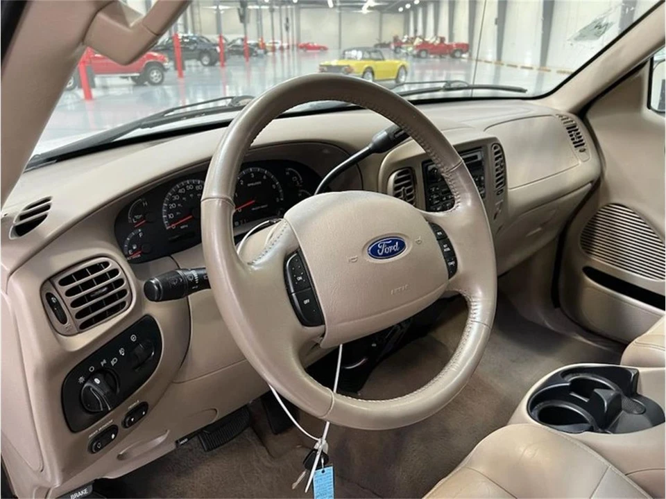 2003 Ford F-150 10th Gen - Image 12 of 23