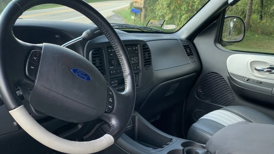 2003 Ford F-150 10th Gen - Image 3 of 8