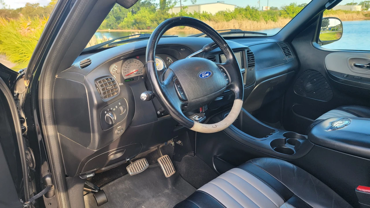 2003 Ford F-150 10th Gen - Image 3 of 18