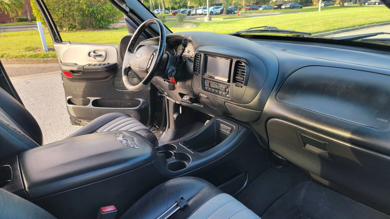 2003 Ford F-150 10th Gen - Image 6 of 18