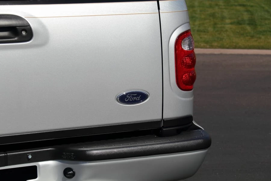 2003 Ford F-150 10th Gen - Image 14 of 29