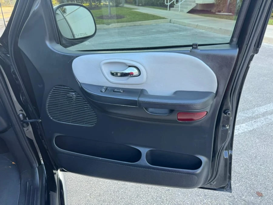 2003 Ford F-150 10th Gen - Image 24 of 31