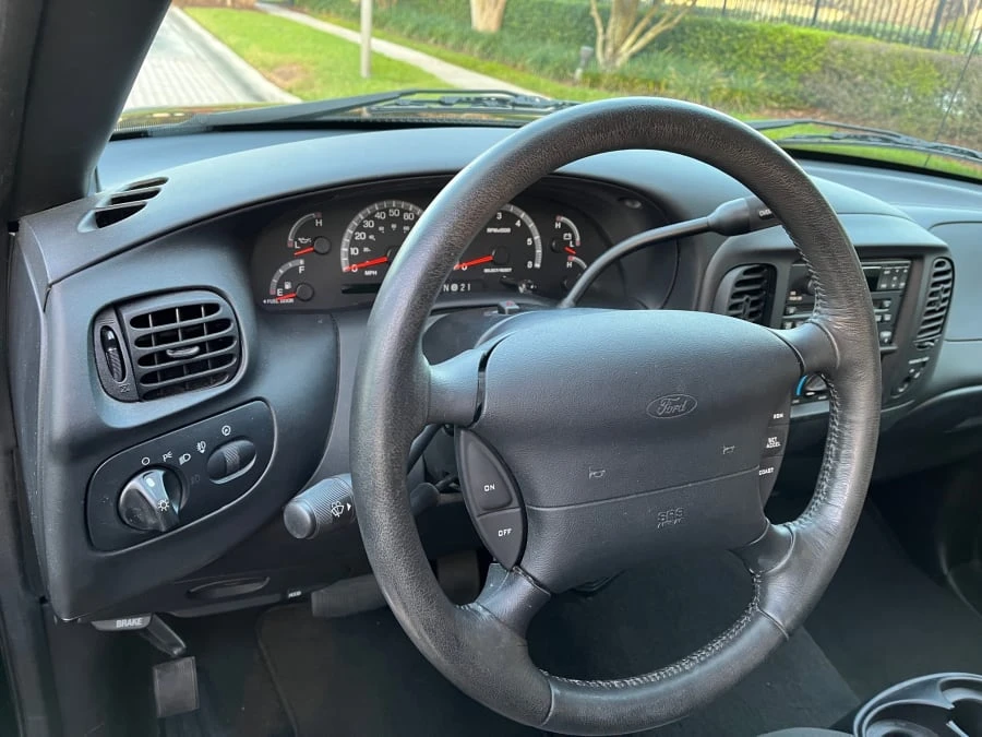 2003 Ford F-150 10th Gen - Image 8 of 31
