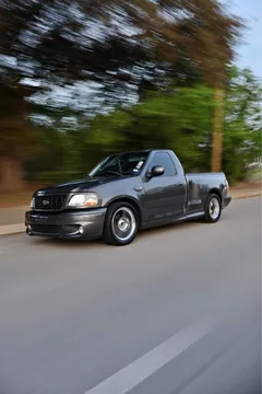 2003 Ford F150 Lightning SVT Lightning