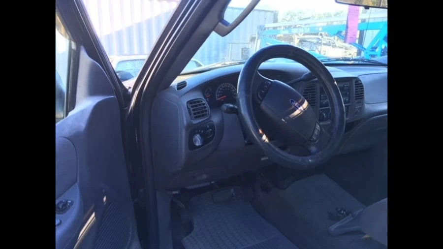 2003 Ford F-150 10th Gen - Image 3 of 3
