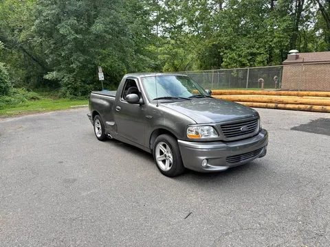 2003 Ford F150 SVT Lightning Pickup 2D 6 1/2 ft