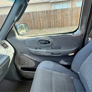 2003 Ford F150 Regular Cab XLT Pickup 2D 6 1/2 ft