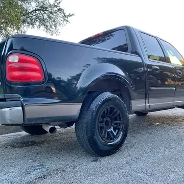 2003 Ford F150 Super Cab XL Pickup 4D 6 1/2 ft