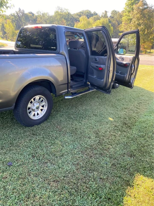 2003 Ford F-150 10th Gen - Image 3 of 4
