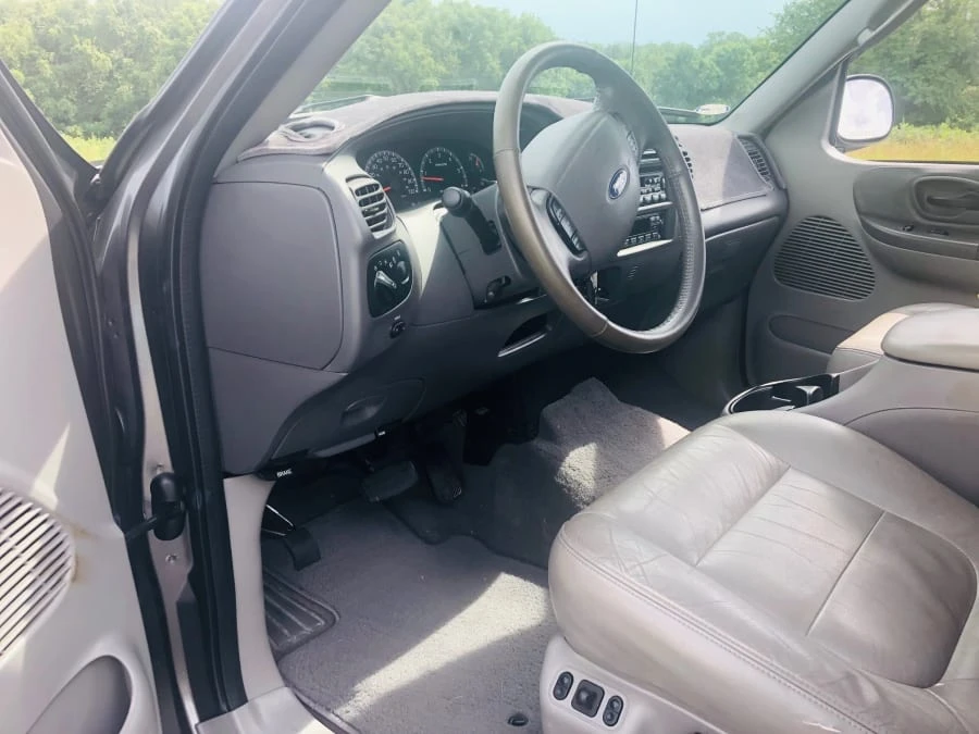 2003 Ford F-150 10th Gen - Image 4 of 10
