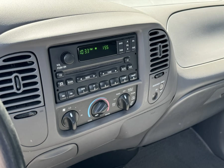 2003 Ford F-150 10th Gen - Image 8 of 13