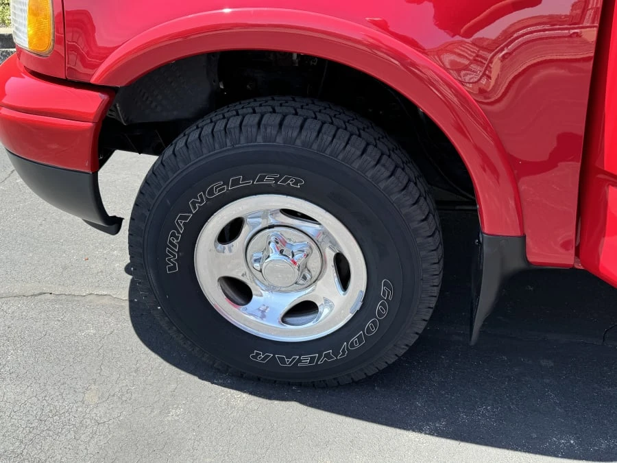 2003 Ford F-150 10th Gen - Image 6 of 13