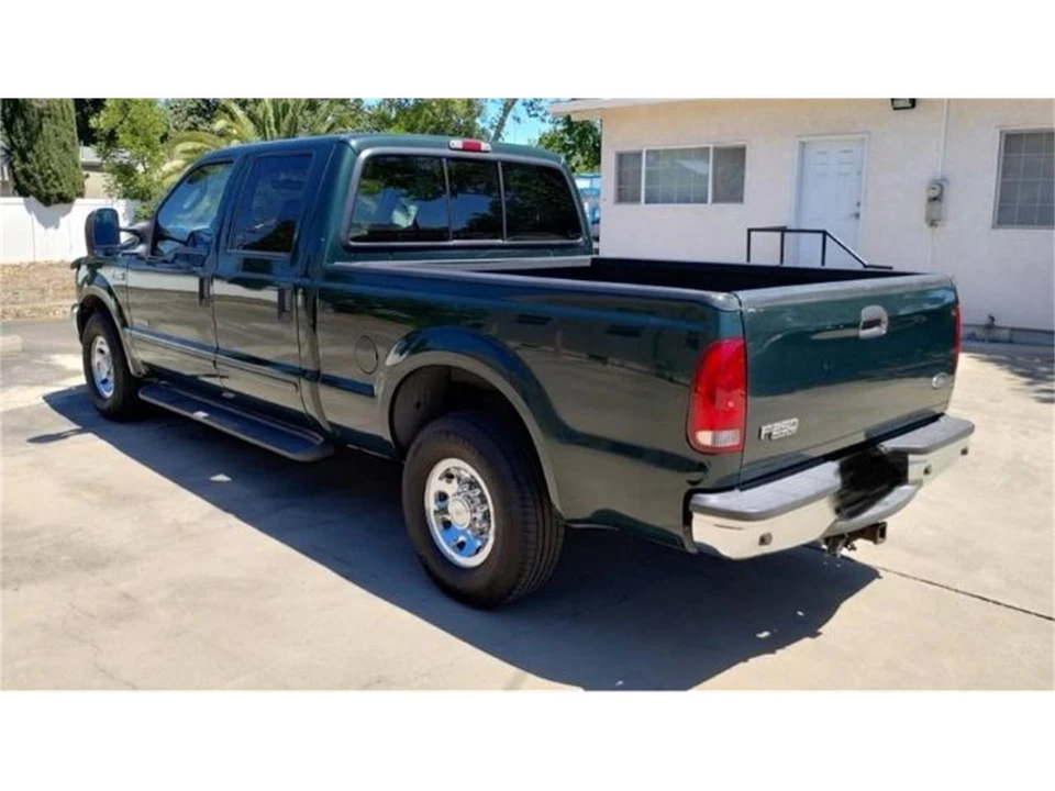 2003 Ford Super Duty 1st Gen - Image 2 of 15