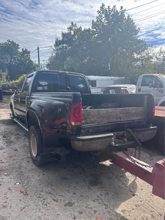 2003 Ford F-Series - Image 2 of 3