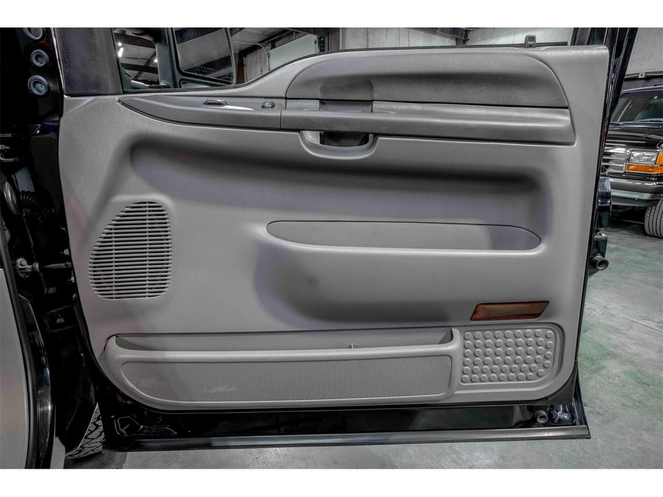2003 Ford Super Duty 1st Gen - Image 15 of 25