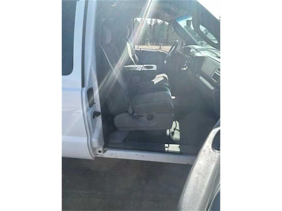 2003 Ford Super Duty 1st Gen - Image 8 of 14