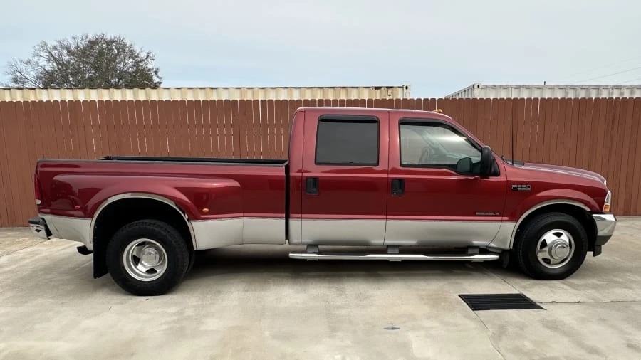 2003 Ford Super Duty 1st Gen - Image 2 of 11