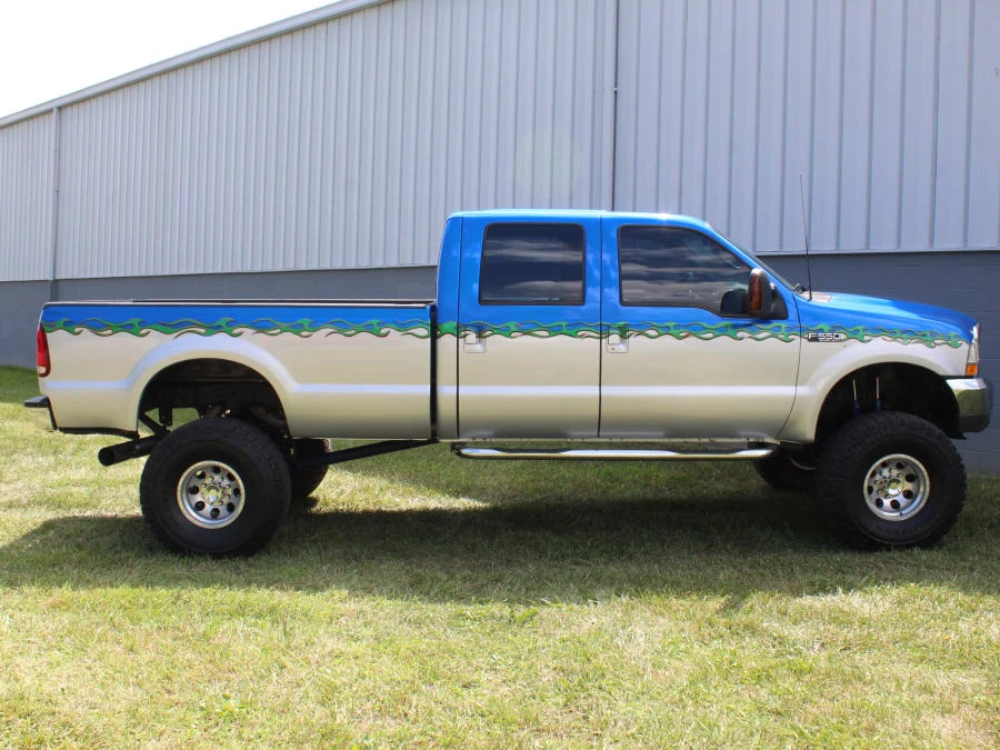 2003 Ford Super Duty 1st Gen - Image 2 of 31