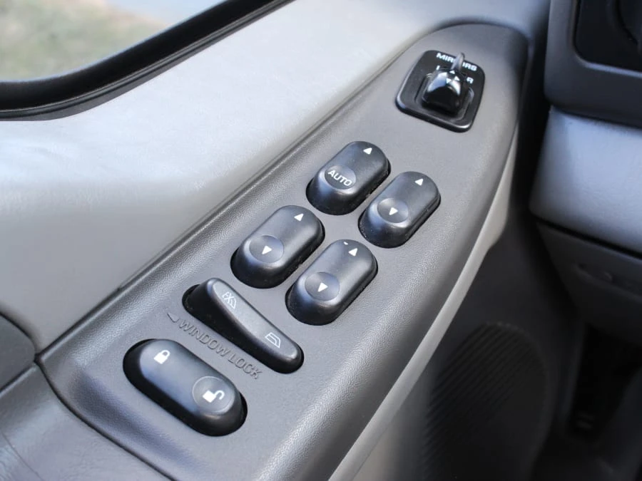 2003 Ford Super Duty 1st Gen - Image 28 of 31