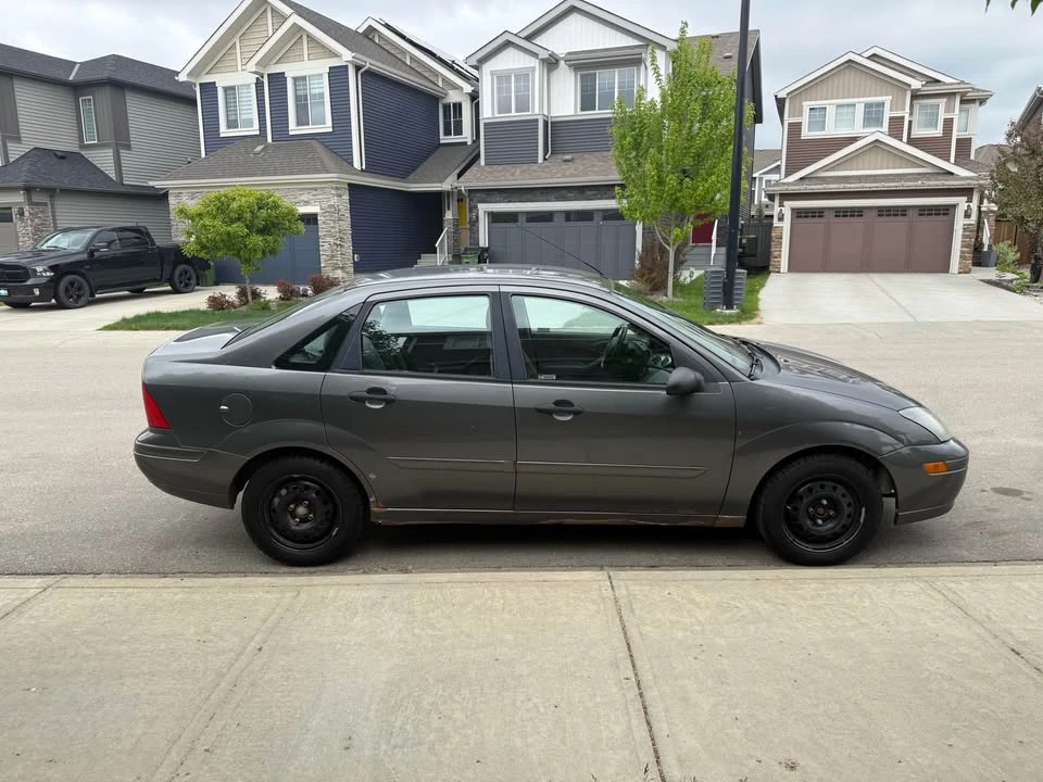 2003 Ford Focus 1st Gen - Image 2 of 10