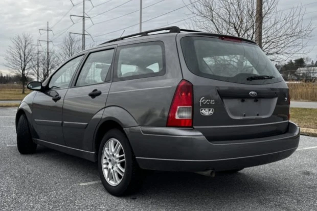 2003 Ford Focus 1st Gen - Image 2 of 7