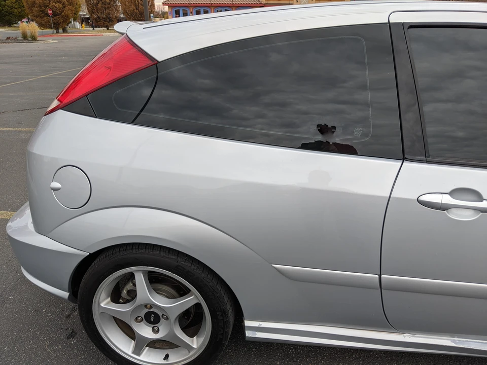 2003 Ford Focus 1st Gen - Image 23 of 30