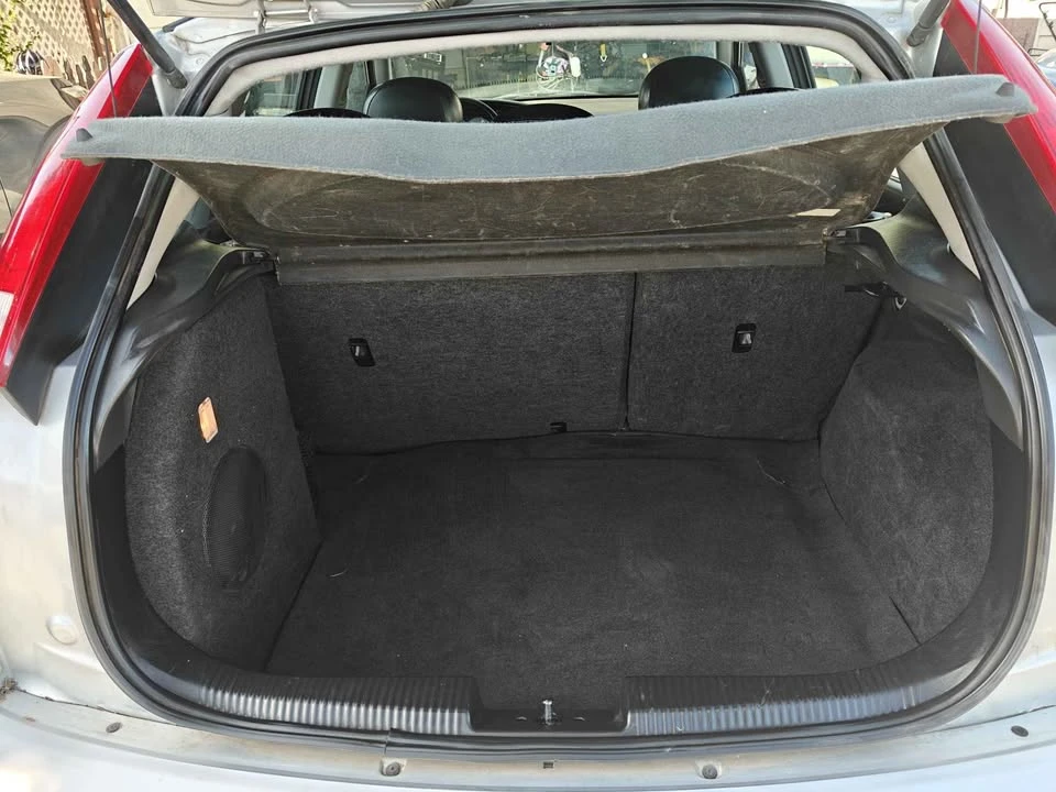 2003 Ford Focus 1st Gen - Image 9 of 11
