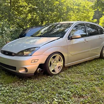2003 Ford Focus SVT Hatchback 4D
