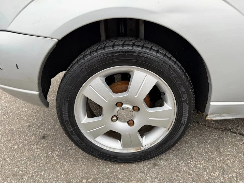 2003 Ford Focus 1st Gen - Image 11 of 12
