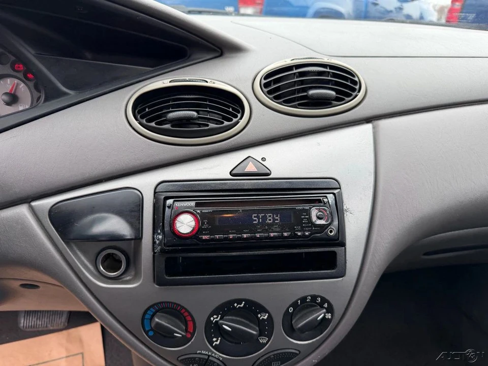 2003 Ford Focus 1st Gen - Image 17 of 21