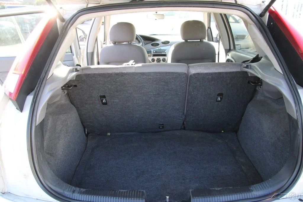2003 Ford Focus 1st Gen - Image 19 of 21