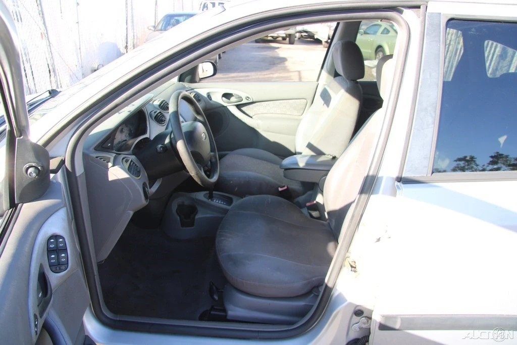 2003 Ford Focus 1st Gen - Image 12 of 21