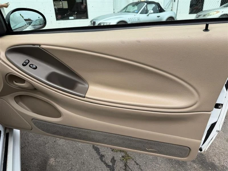 2003 Ford SN95 Mustang - Image 10 of 20