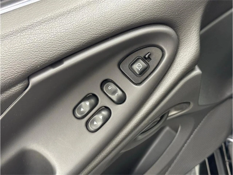 2003 Ford SN95 Mustang - Image 28 of 31