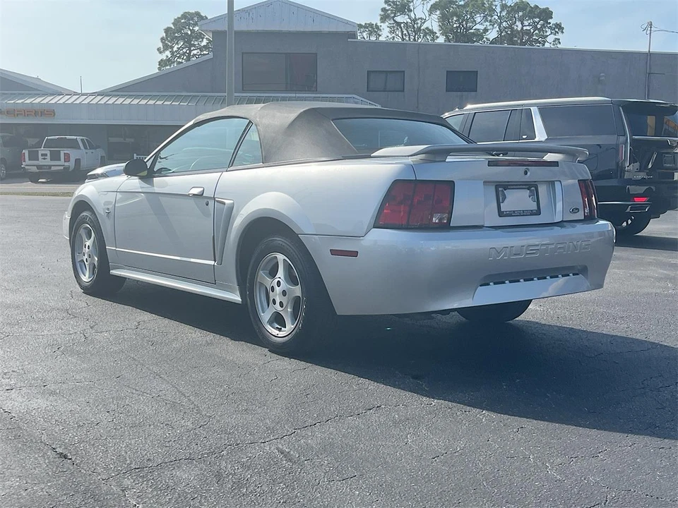 2003 Ford SN95 Mustang - Image 5 of 27