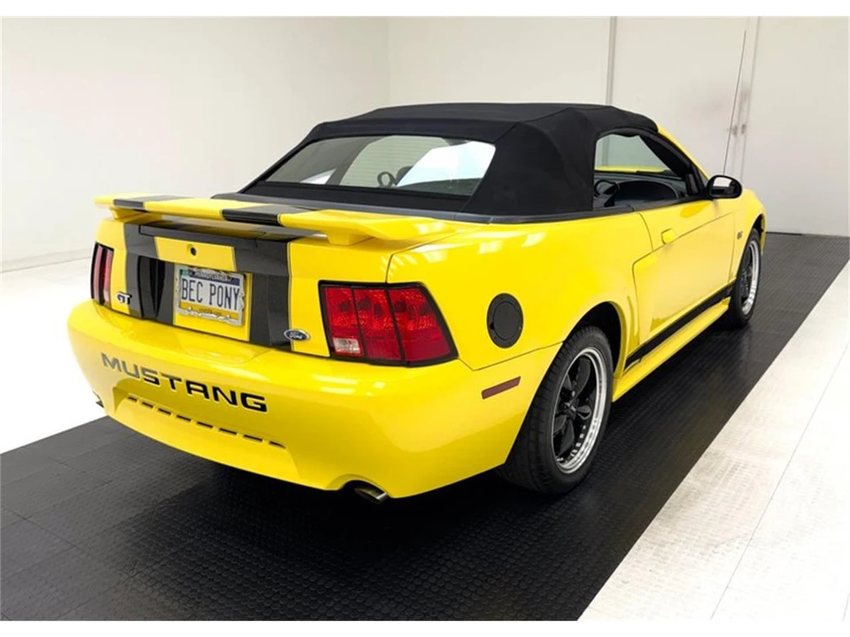 2003 Ford SN95 Mustang - Image 8 of 31