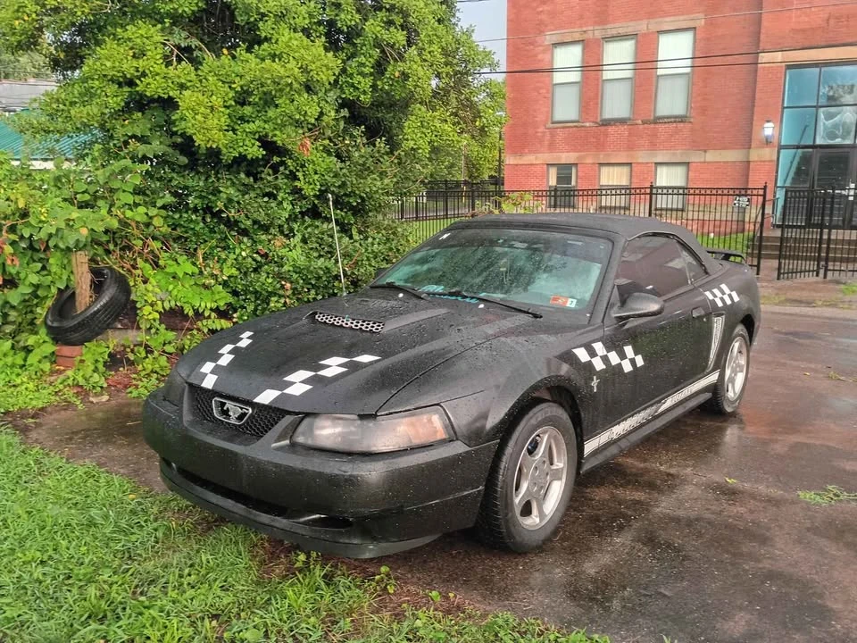 2003 Ford SN95 Mustang - Image 2 of 3