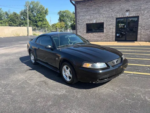 2003 Ford Mustang Base