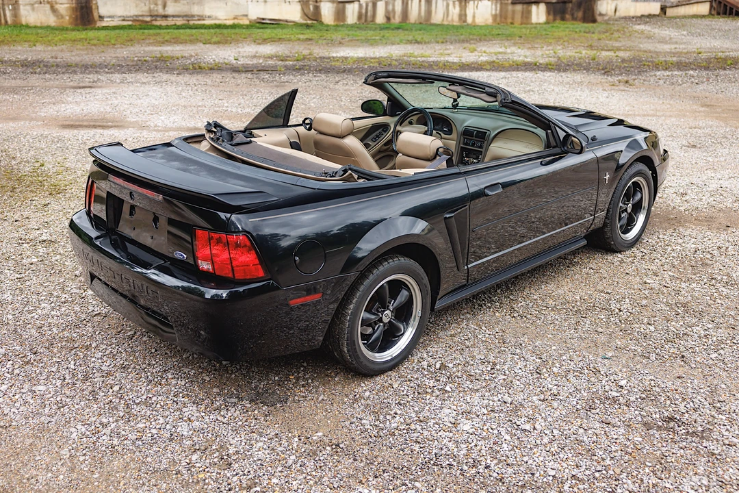 2003 Ford SN95 Mustang - Image 14 of 31