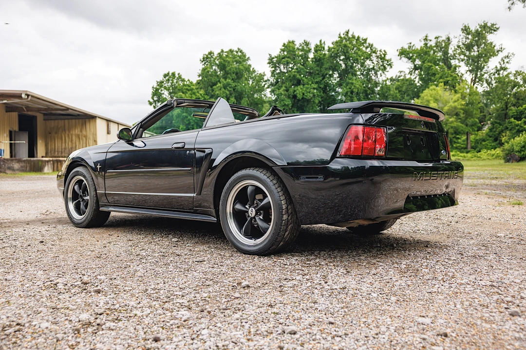 2003 Ford SN95 Mustang - Image 15 of 31
