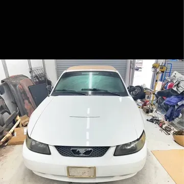 2003 Ford Mustang Convertible 2D