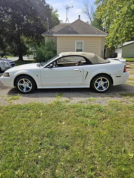2003 Ford Mustang Convertible 2D