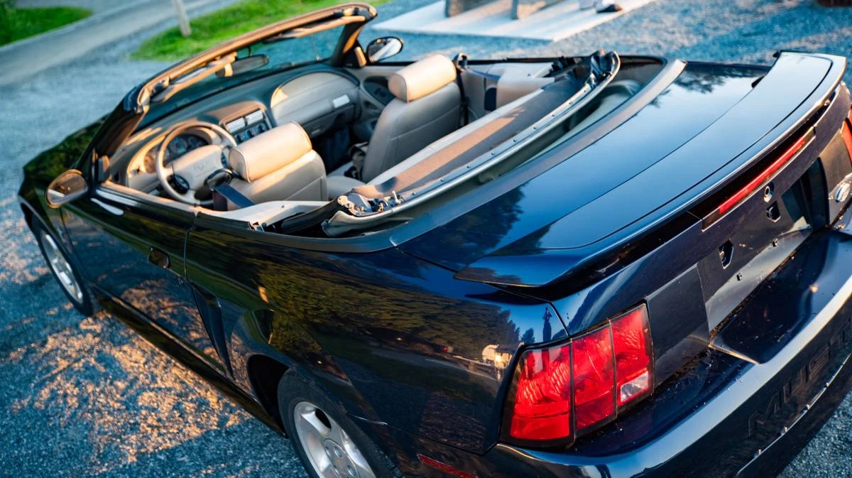 2003 Ford SN95 Mustang - Image 7 of 15