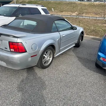 2003 Ford Mustang Coupe