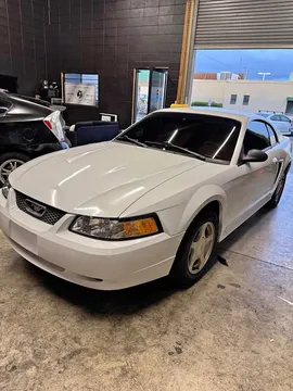 2003 Ford Mustang Coupe