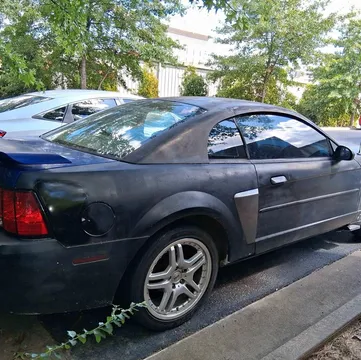 2003 Ford Mustang Coupe 2D