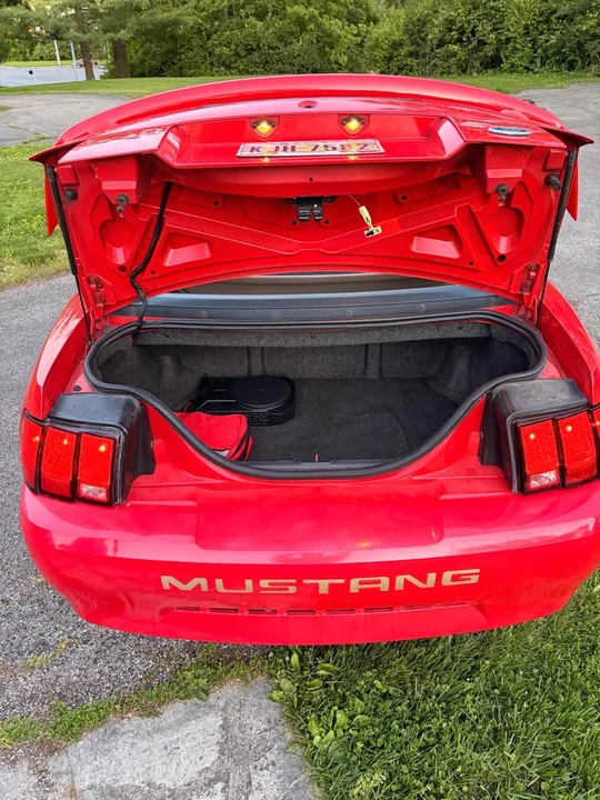 2003 Ford SN95 Mustang - Image 13 of 20